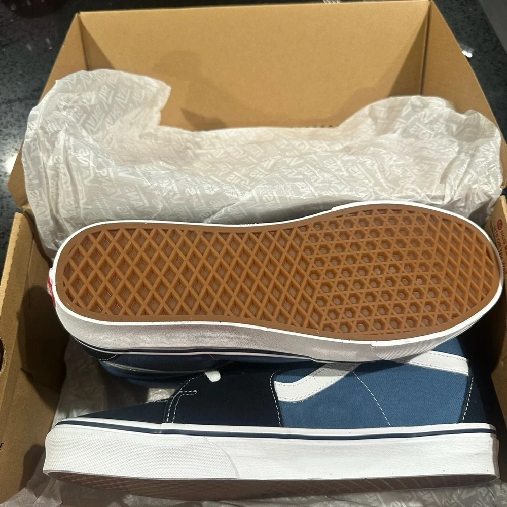 Vans Blue and Black High-Top Sneakers with Jazz Stripe Sk8 HI Navy - Picture 2 of 4